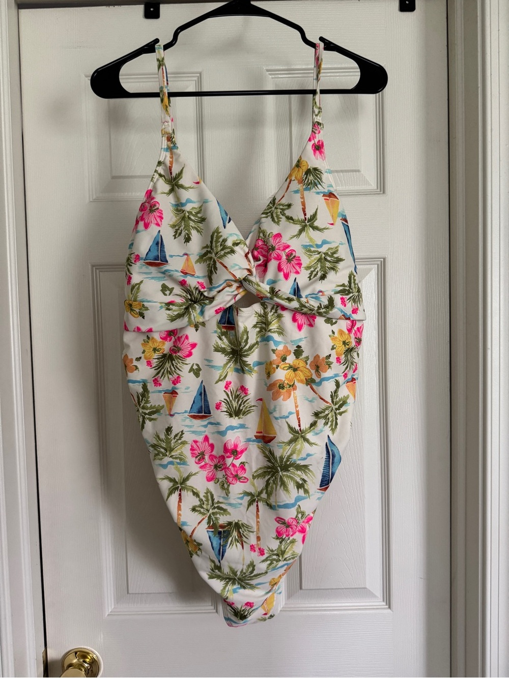 Old Navy White Tropical Floral One-Piece Maternity/Breastfeeding Swimsuit